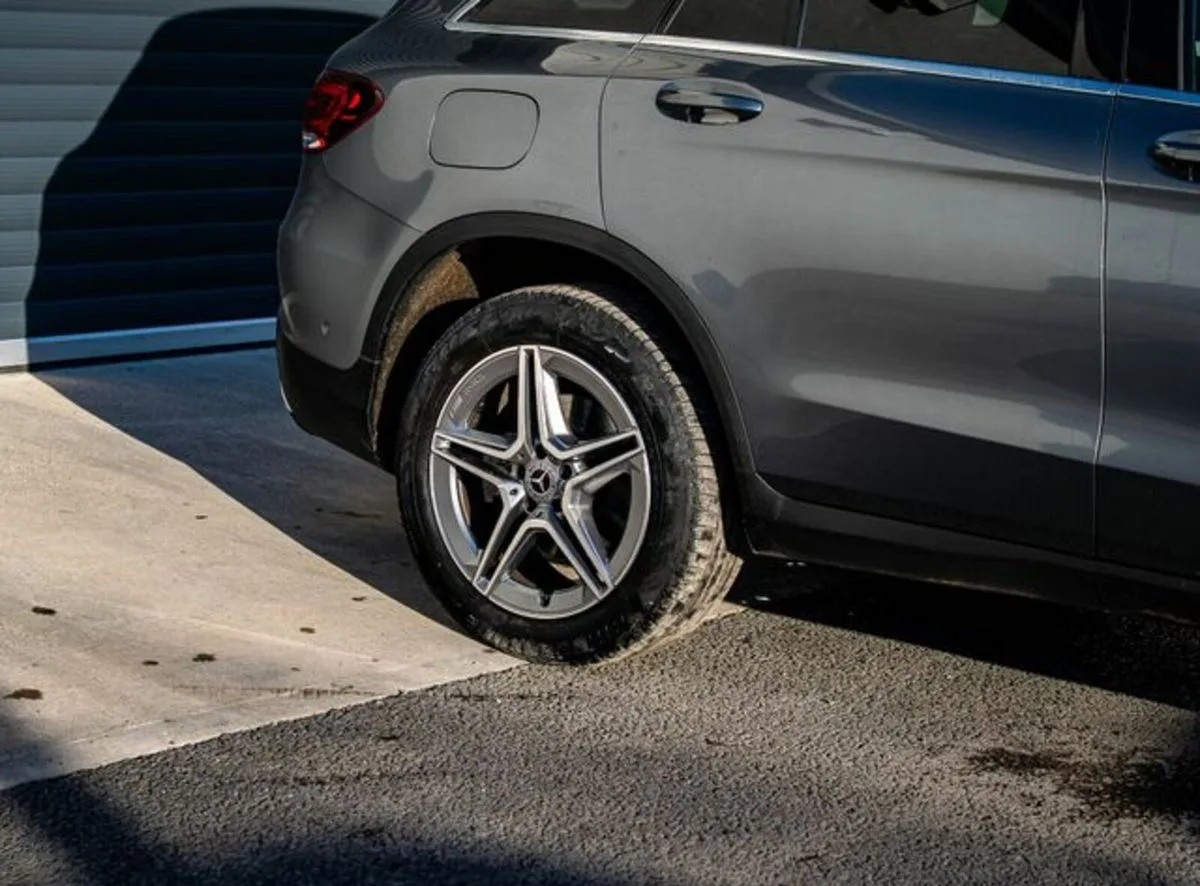 2022 Mercedes-Benz GLC – photo 4