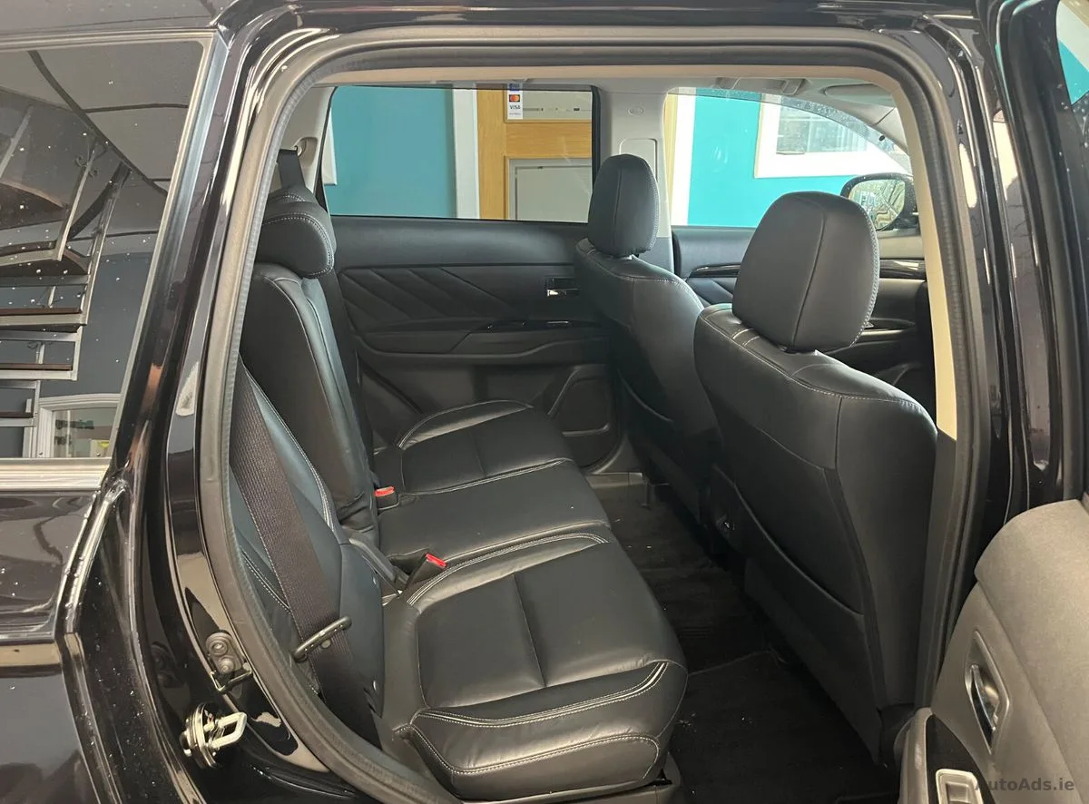 2017 Mitsubishi Outlander – photo 12