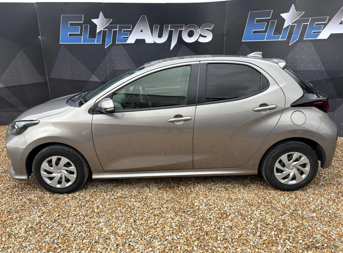 2022 Toyota Yaris – photo 3