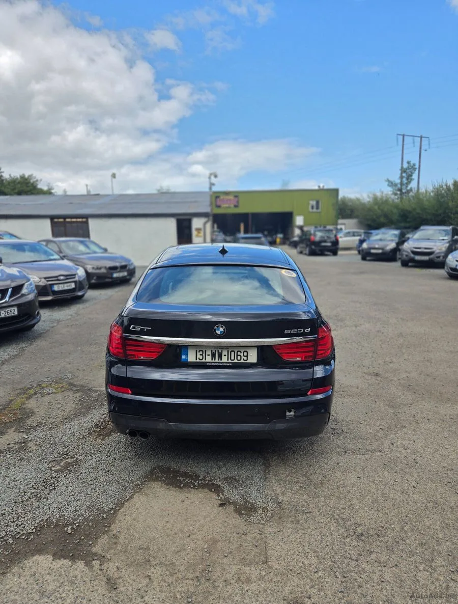 2013 BMW 5-Series – photo 11