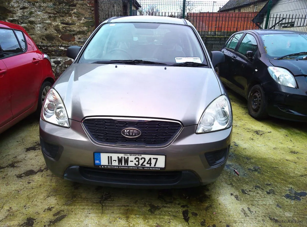 2011 Kia Carens