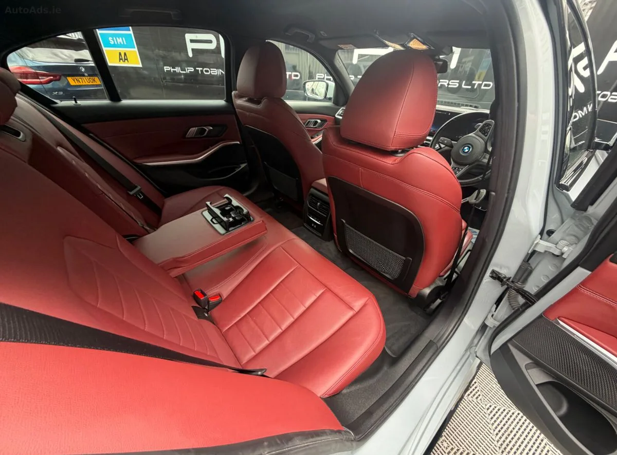 2023 BMW 3-Series – photo 12