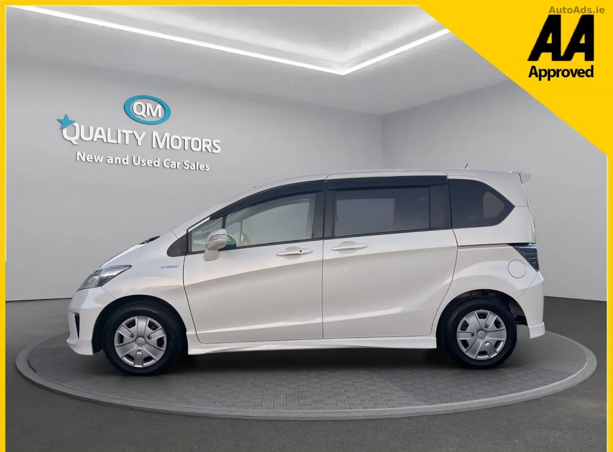 2013 Honda Freed – photo 4