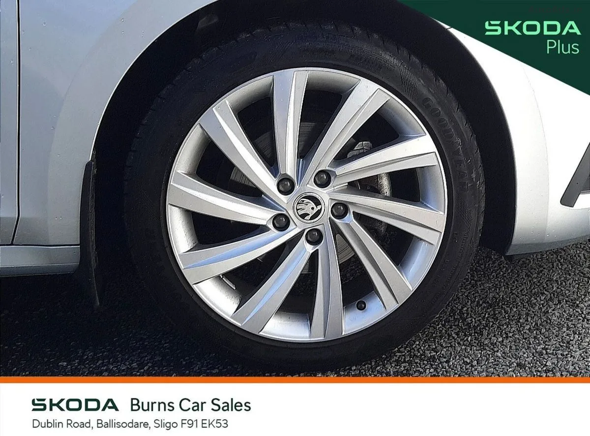 2023 Skoda Octavia – photo 8