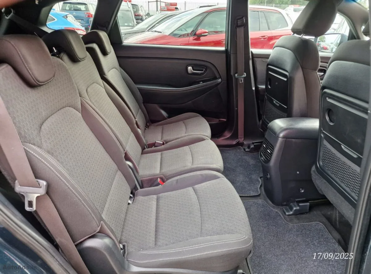 2018 Kia Carens – photo 11