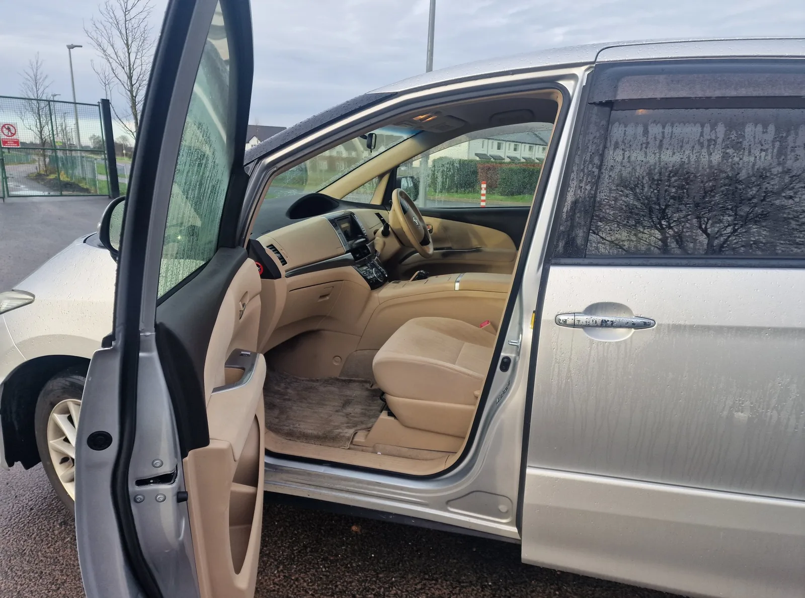 2013 Toyota Vellfire – photo 11