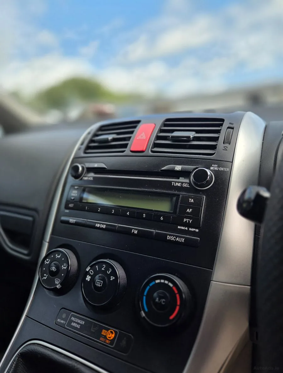 2011 Toyota Auris – photo 14