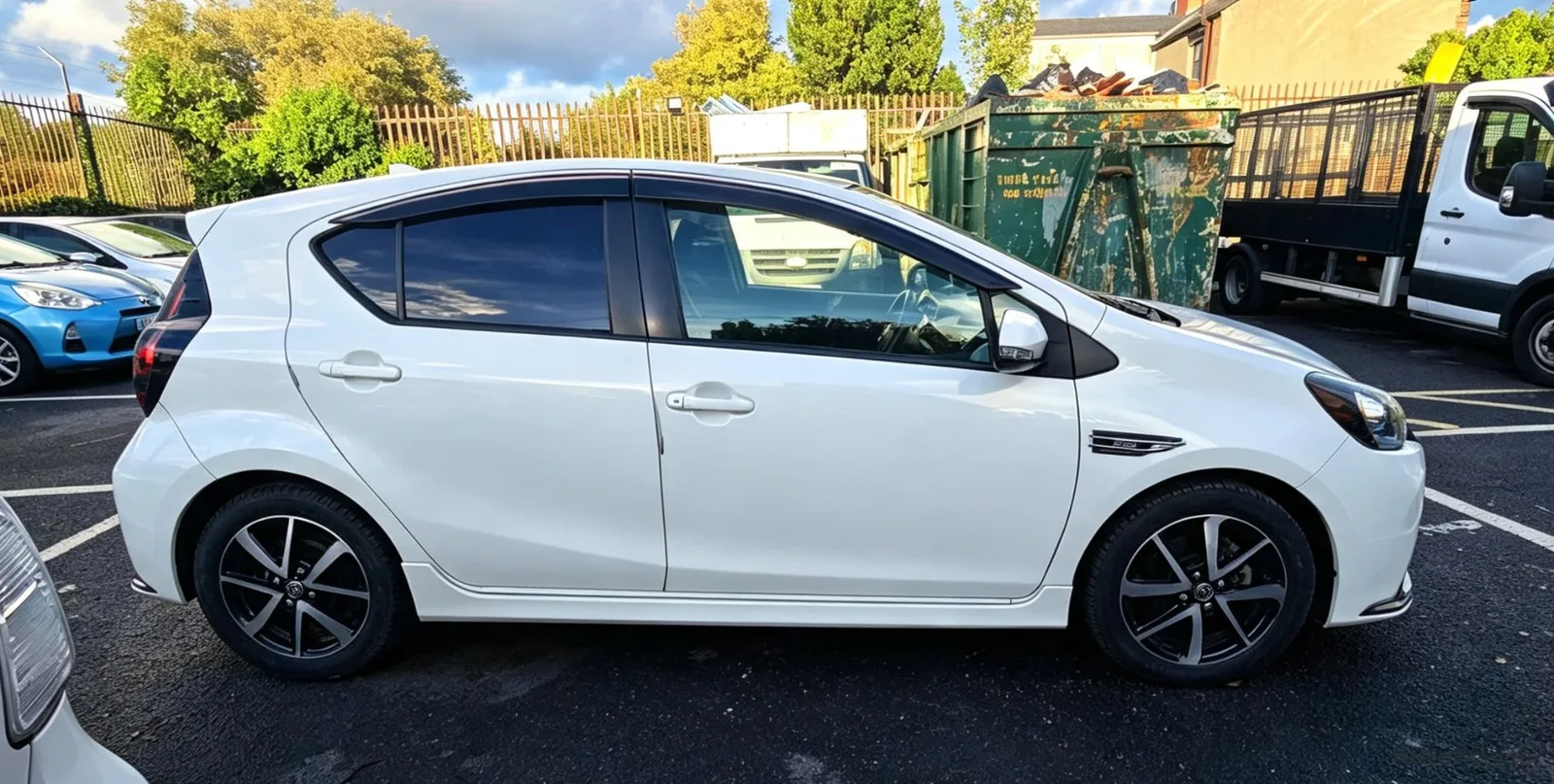 2016 Toyota Aqua – photo 3