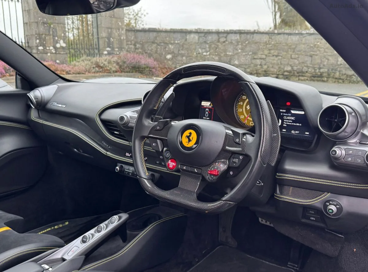 2020 Ferrari F8 – photo 14