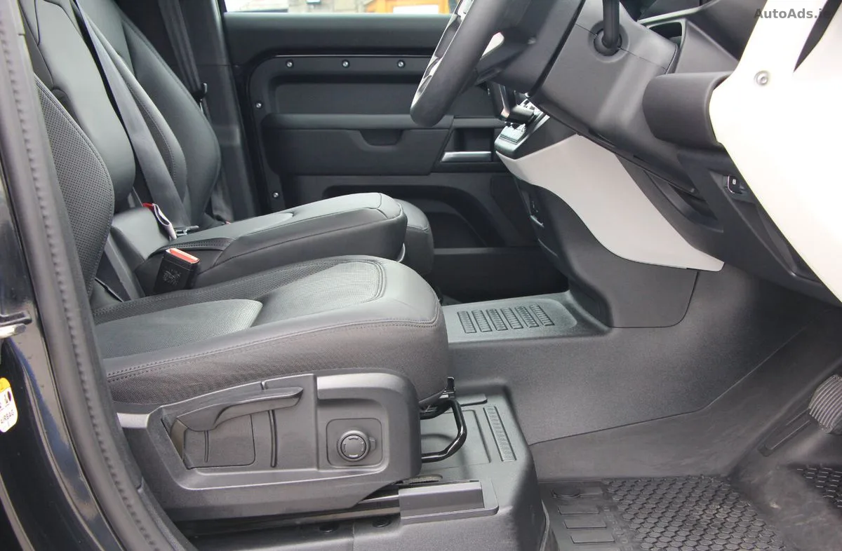 2026 Land Rover Defender – photo 16