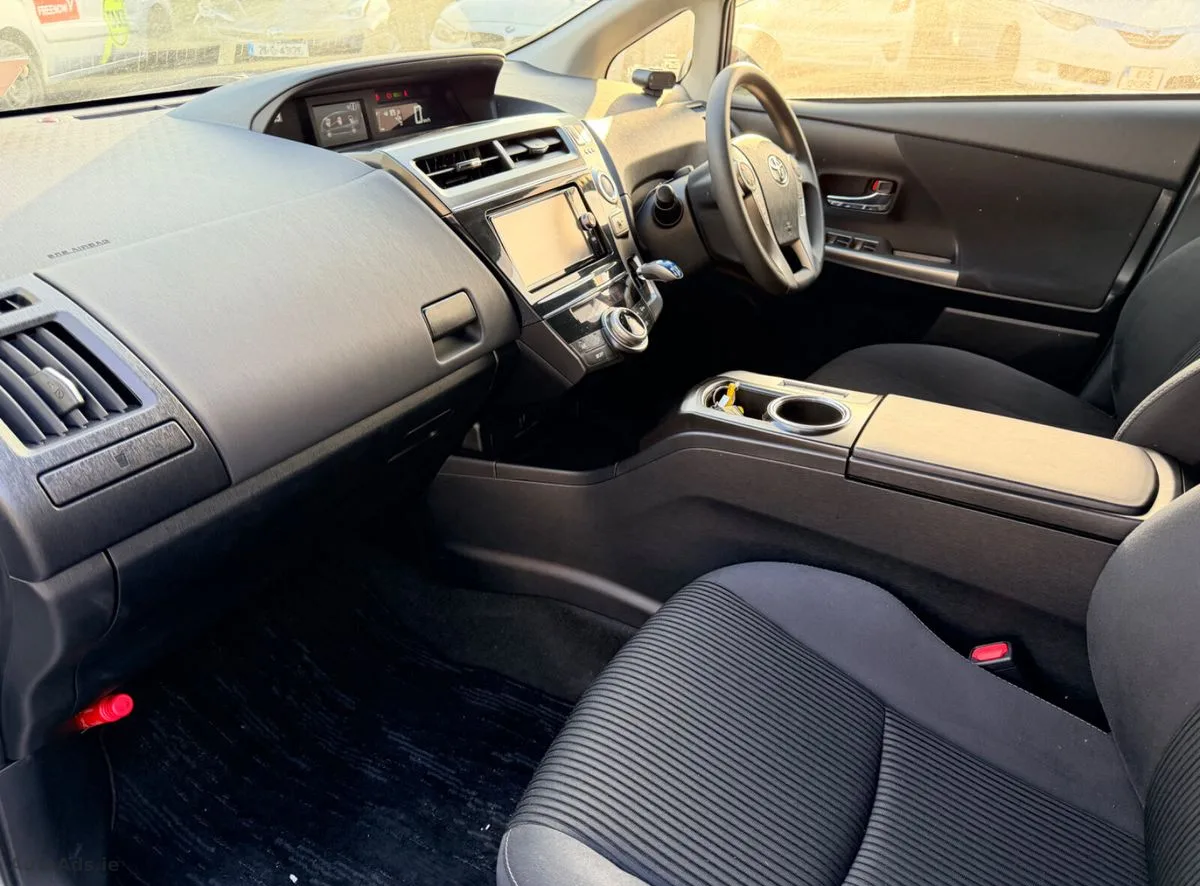 2017 Toyota Prius – photo 17