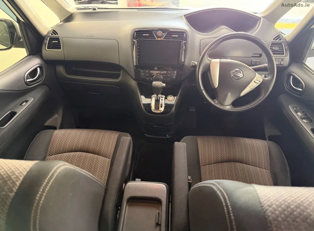 2015 Nissan Serena – photo 6