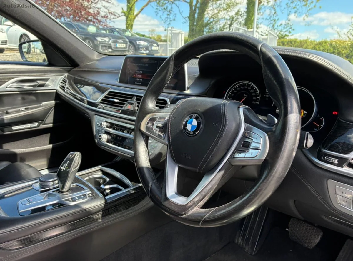 2016 BMW 7-Series – photo 7