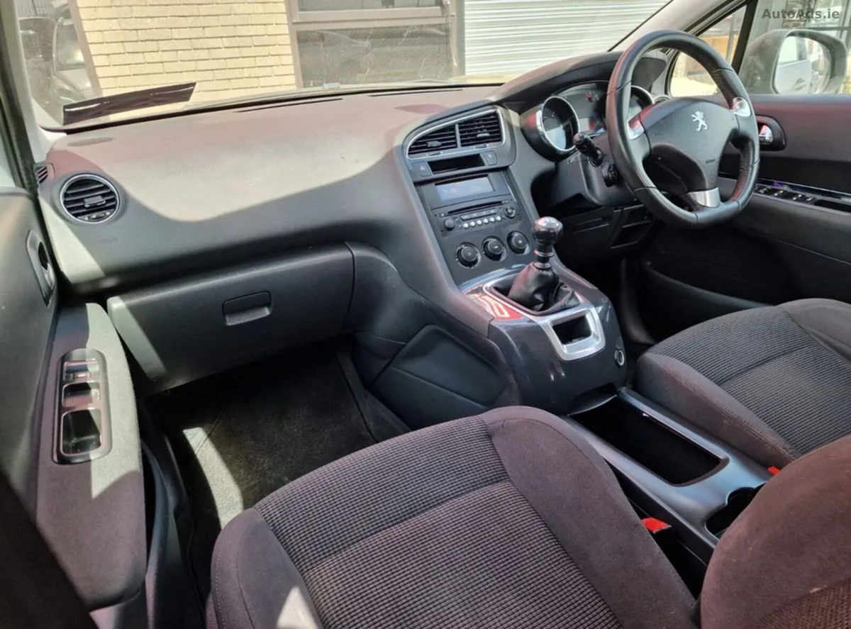 2015 Peugeot 5008 – photo 11