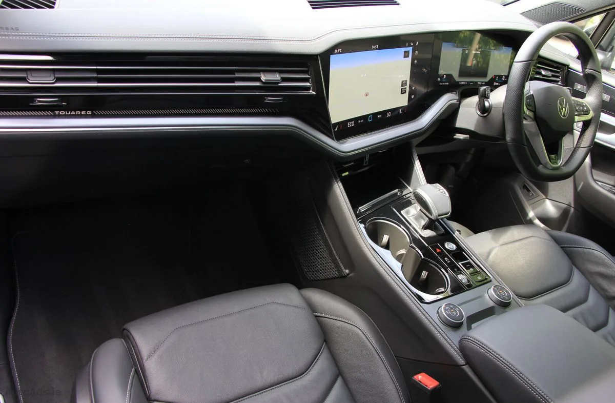 2025 Volkswagen Touareg – photo 14