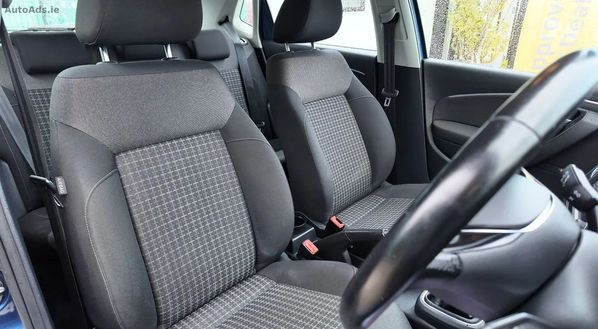 2014 Volkswagen Polo – photo 12