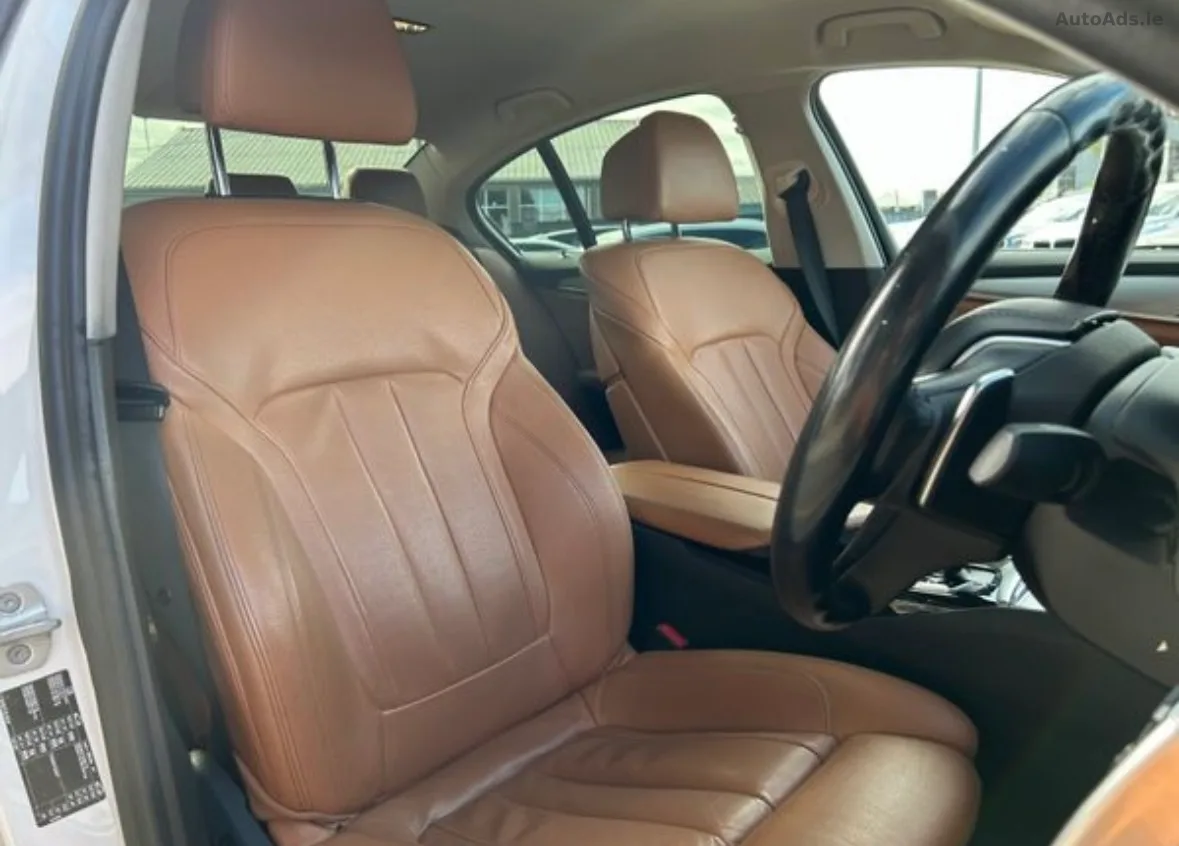2017 BMW 5 Series – photo 5
