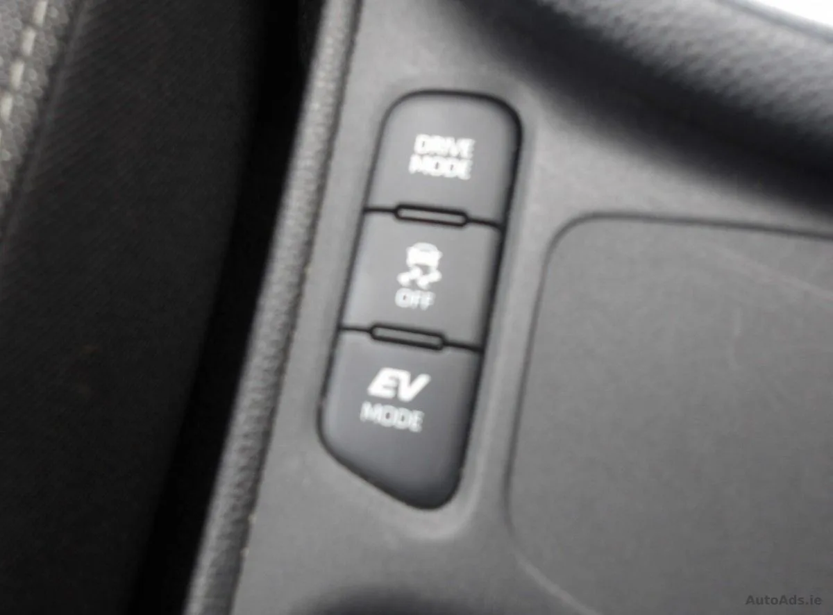 2023 Toyota Yaris – photo 12