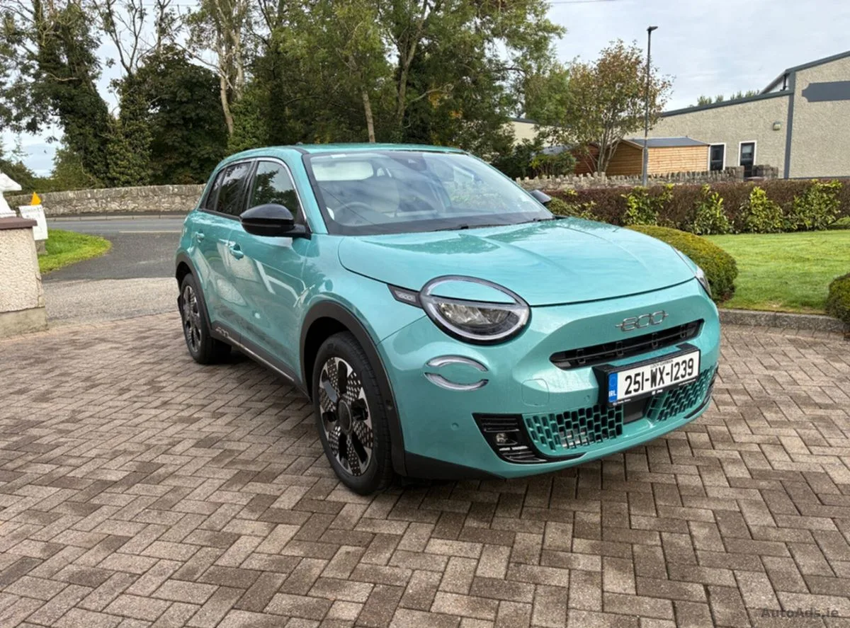 2025 Fiat 600 – photo 3