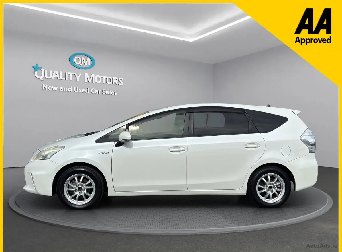 2013 Toyota Prius – photo 4
