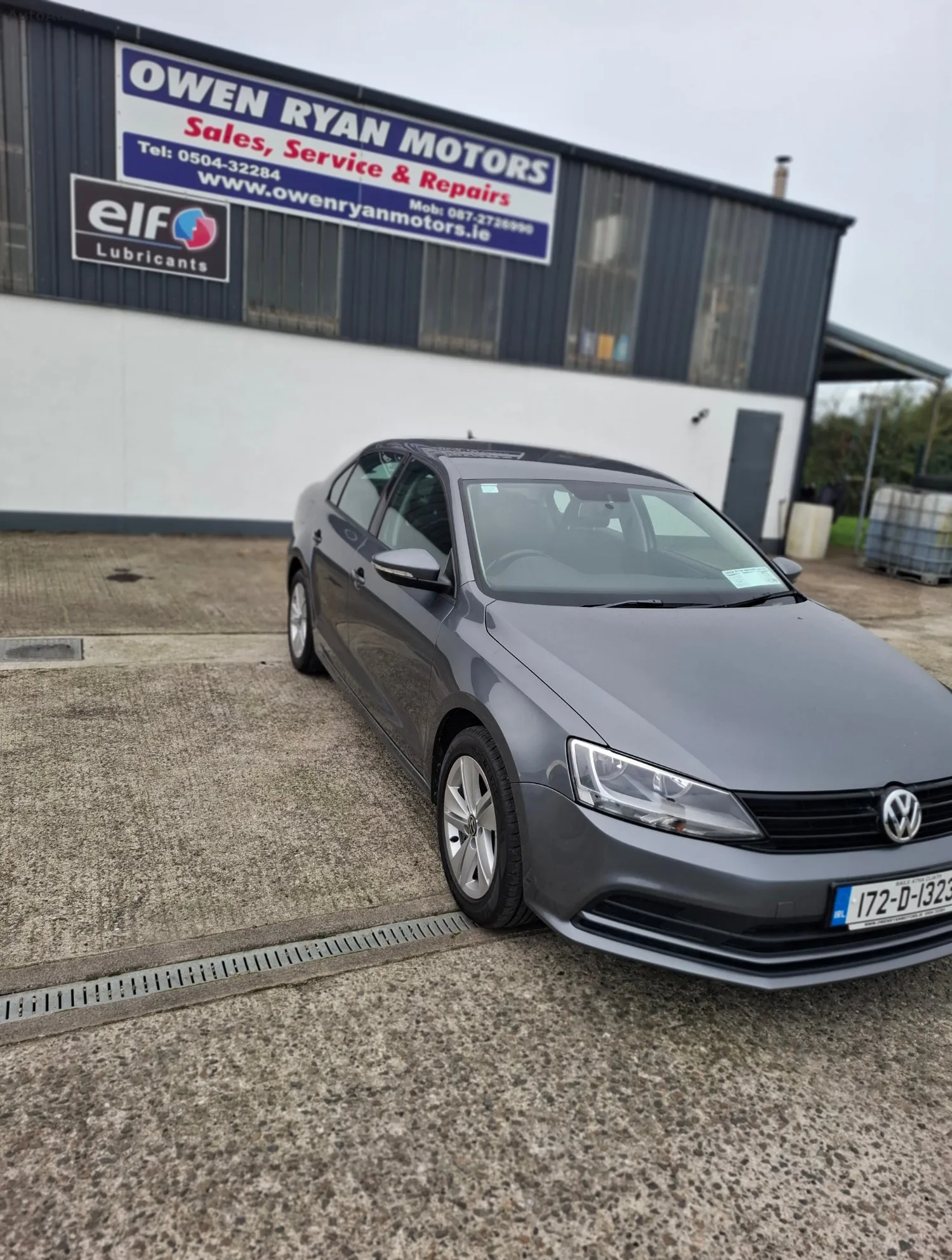 2017 Volkswagen Jetta – photo 2