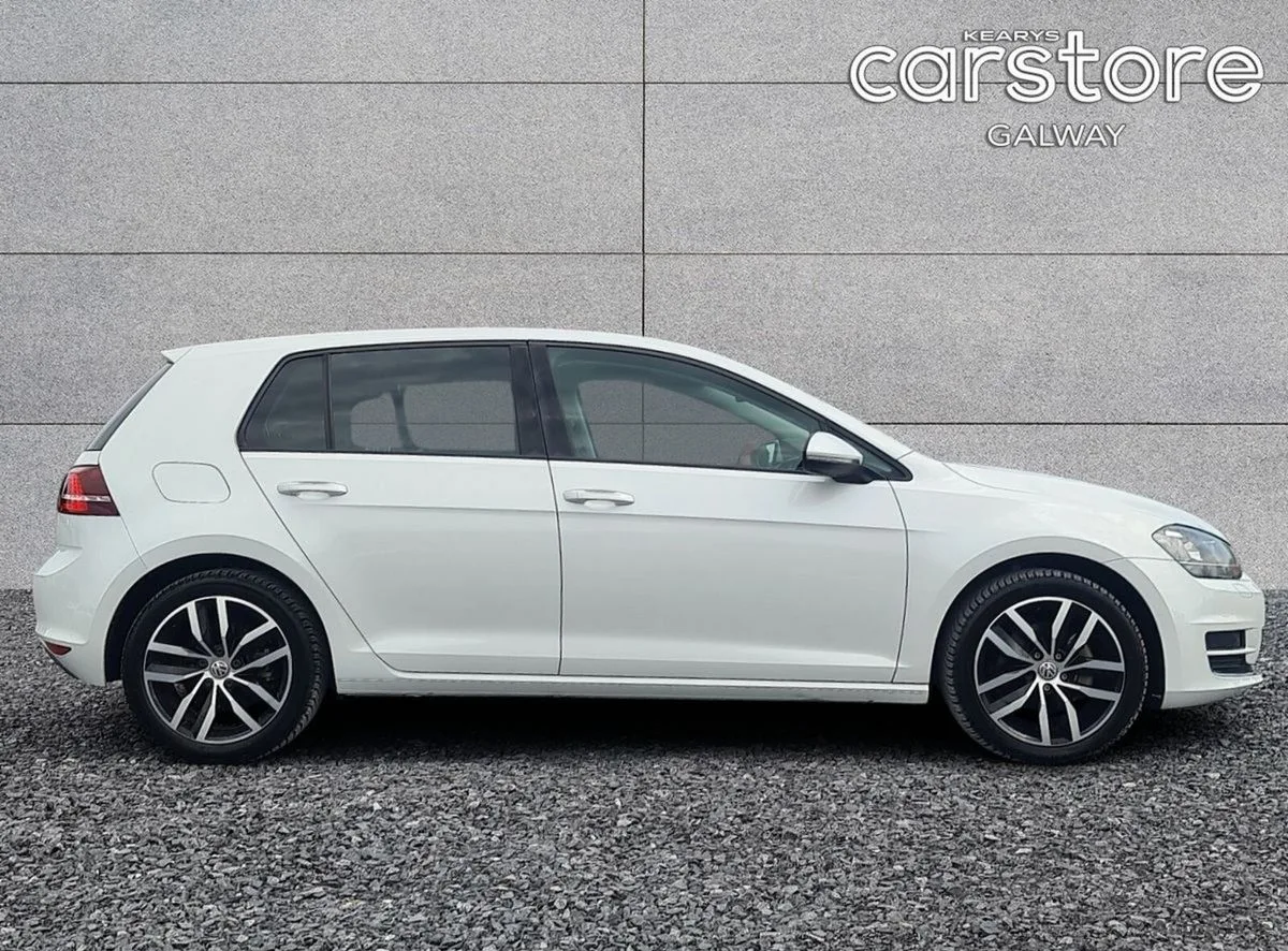 2017 Volkswagen Golf – photo 2