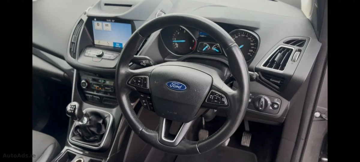 2019 Ford Kuga – photo 17
