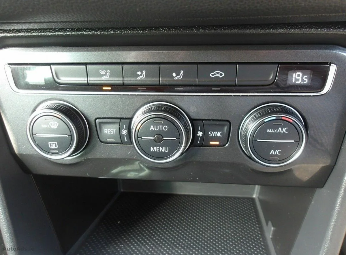 2018 Volkswagen Tiguan – photo 14