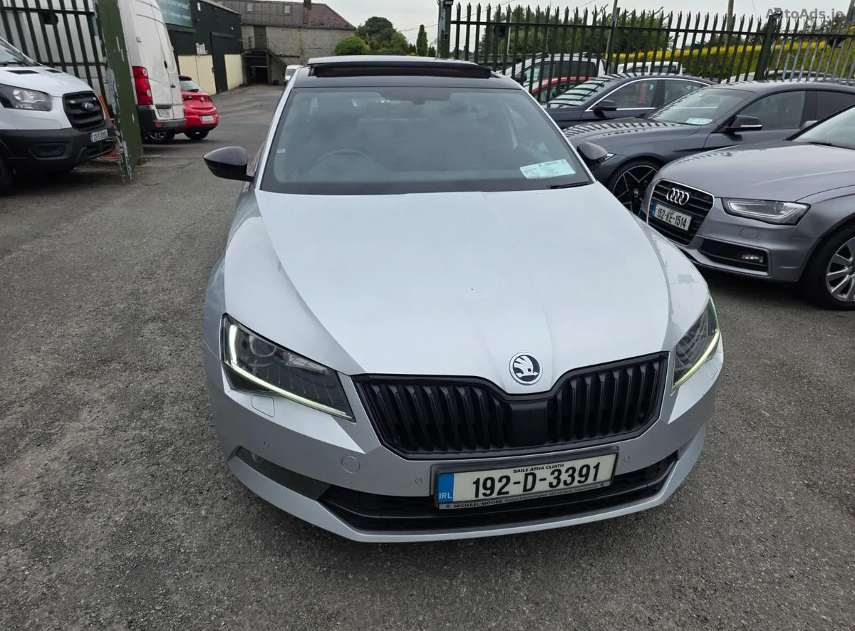 2019 Skoda Superb – photo 4