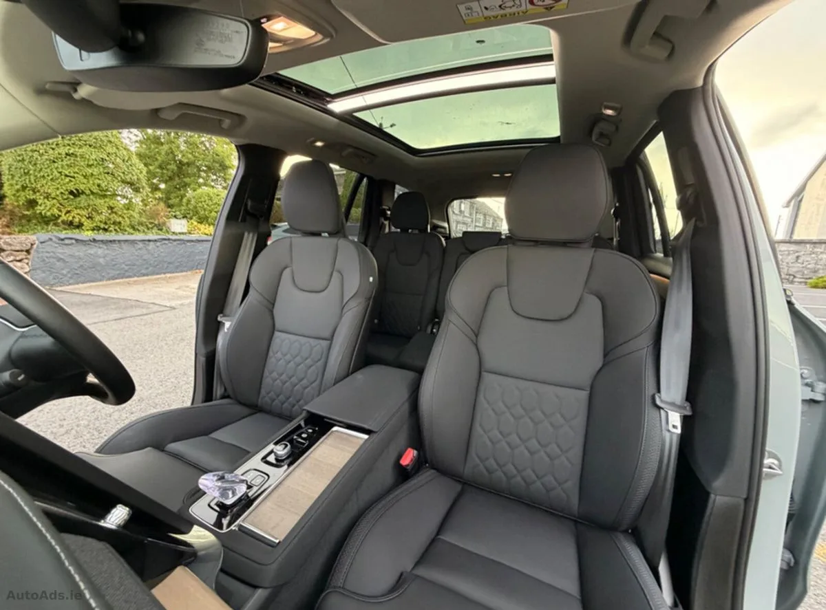 2026 Volvo XC90 – photo 13
