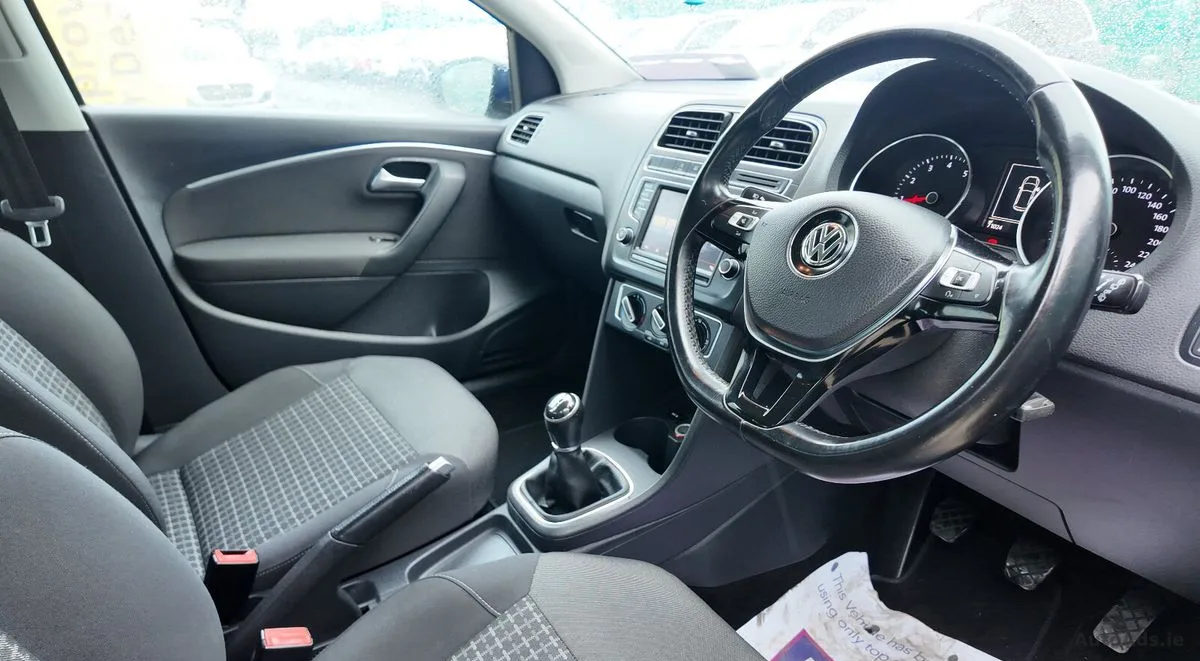 2014 Volkswagen Polo – photo 11