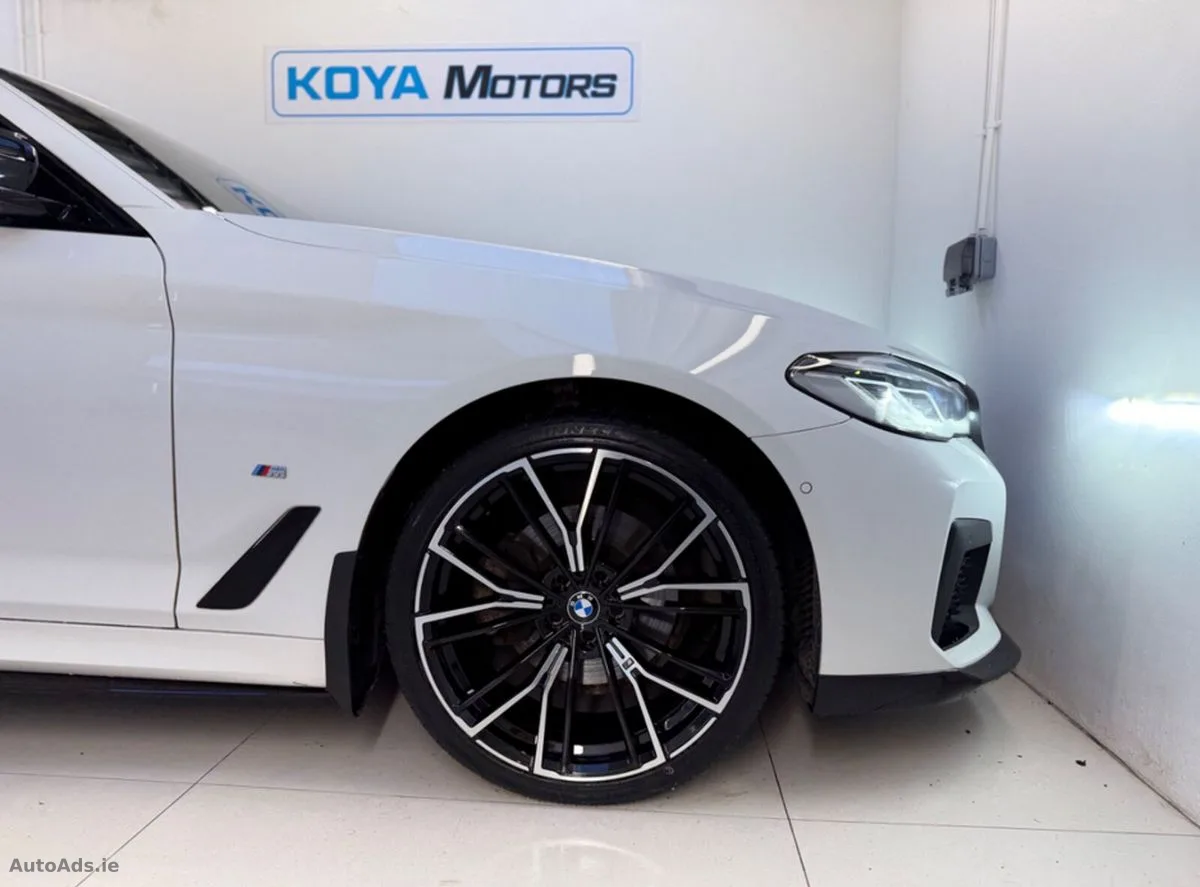 2021 BMW 5-Series – photo 17