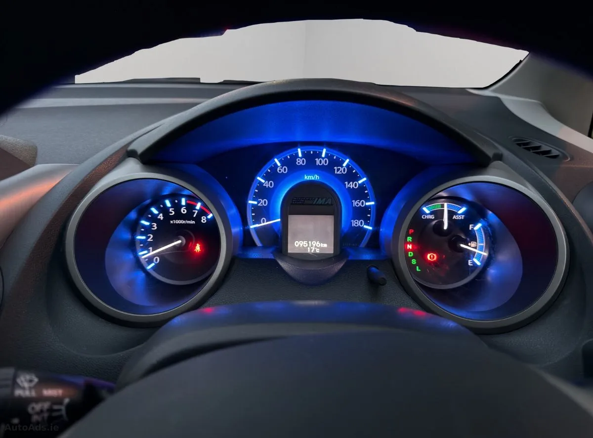 2011 Honda Fit – photo 9