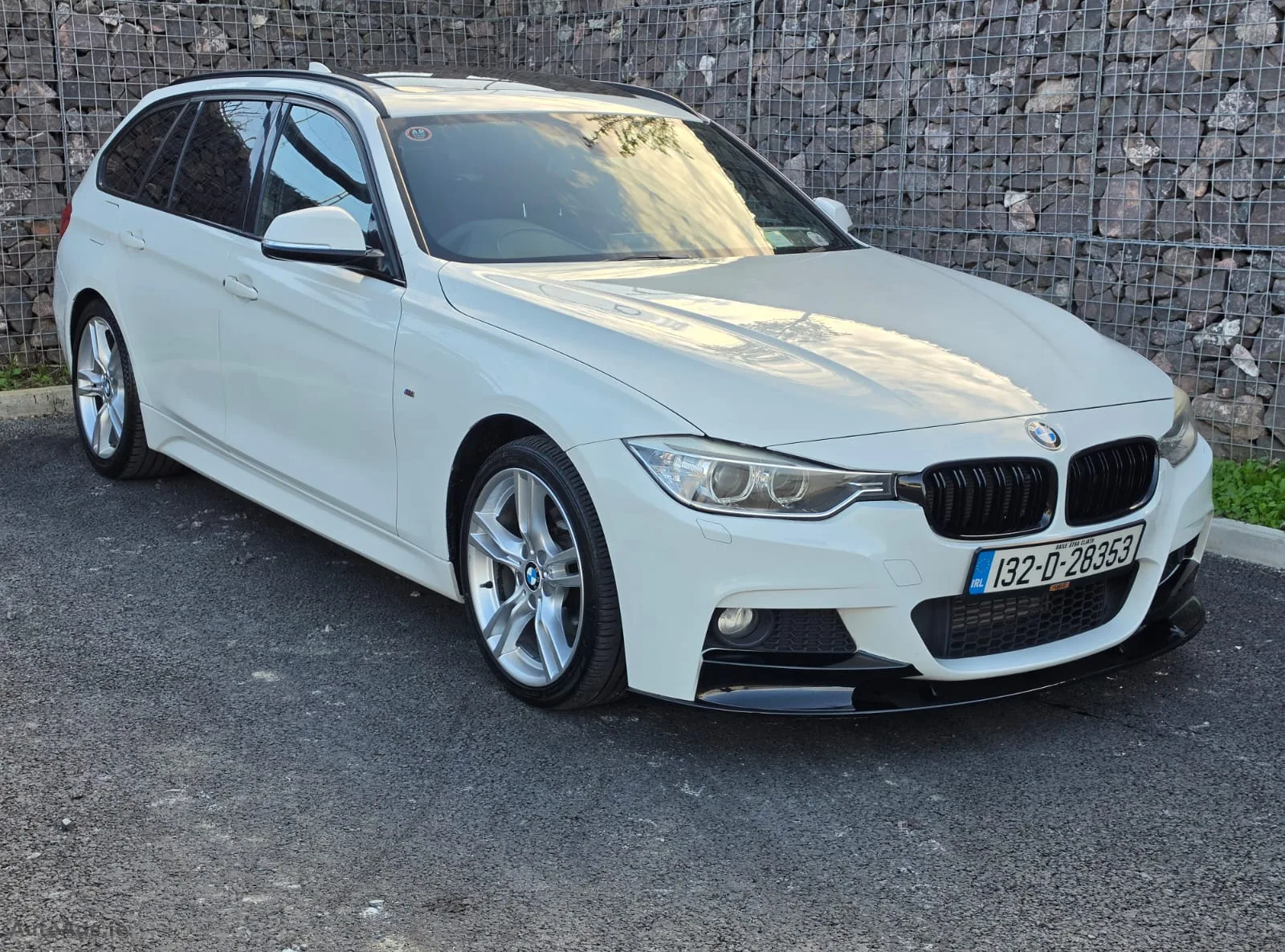 2013 BMW 3 Series – photo 2