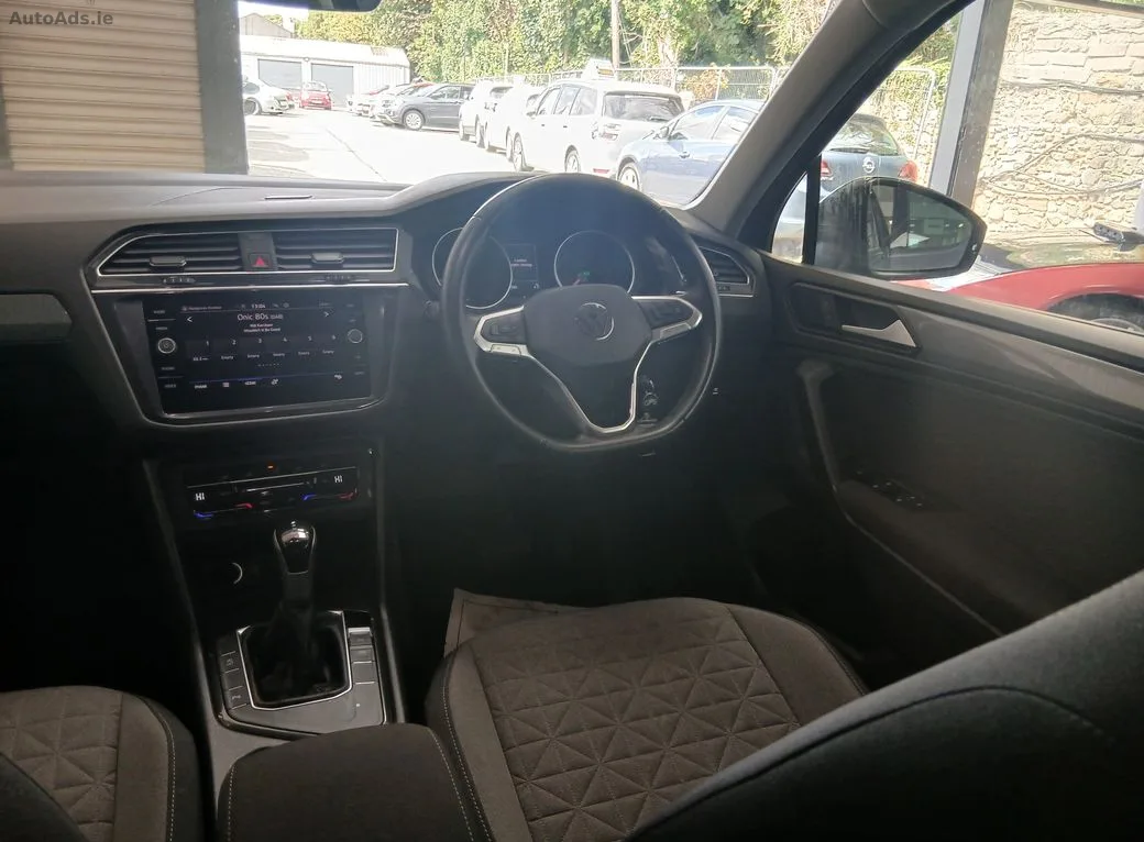 2023 Volkswagen Tiguan – photo 8