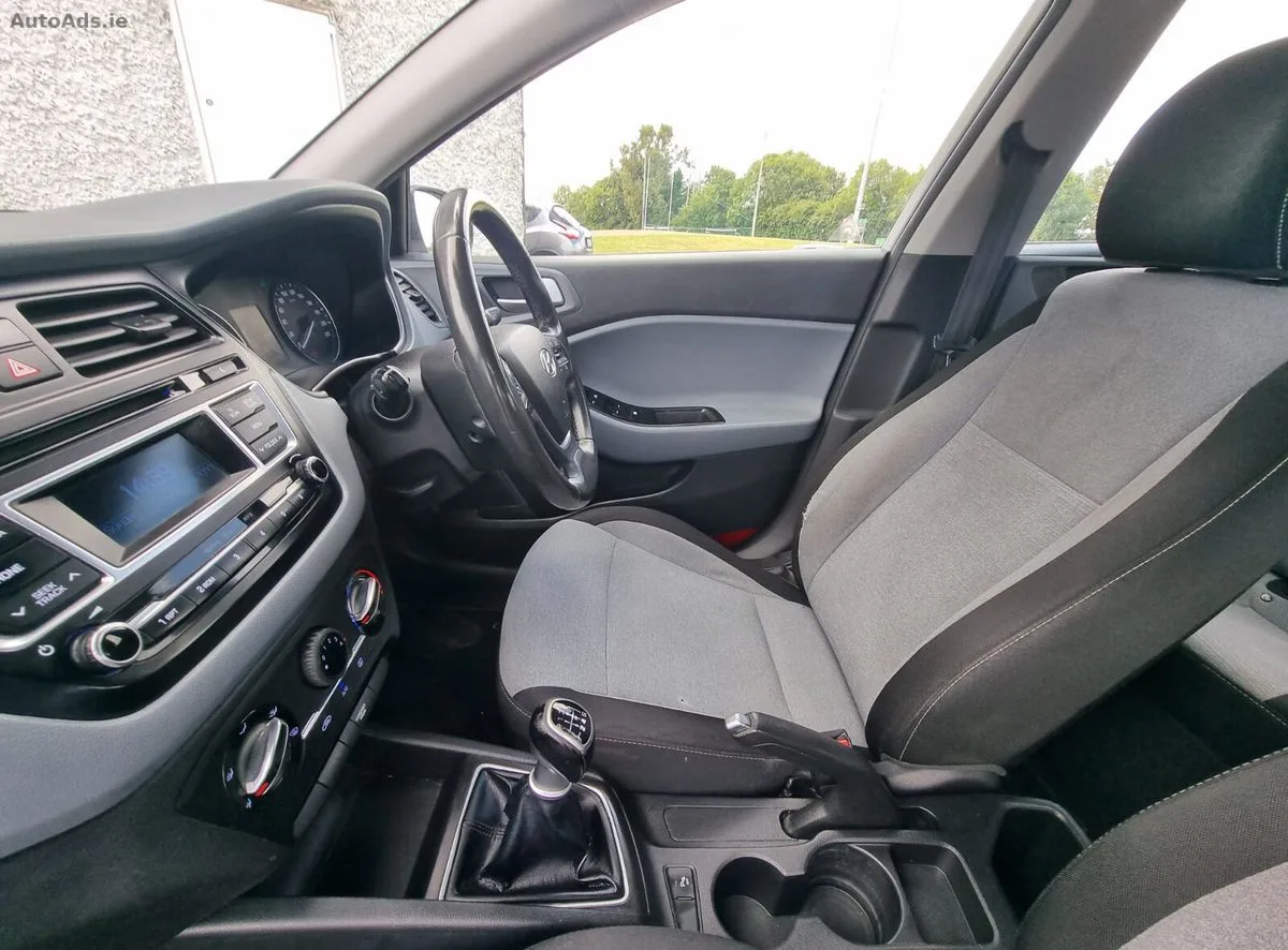 2016 Hyundai i20 – photo 15