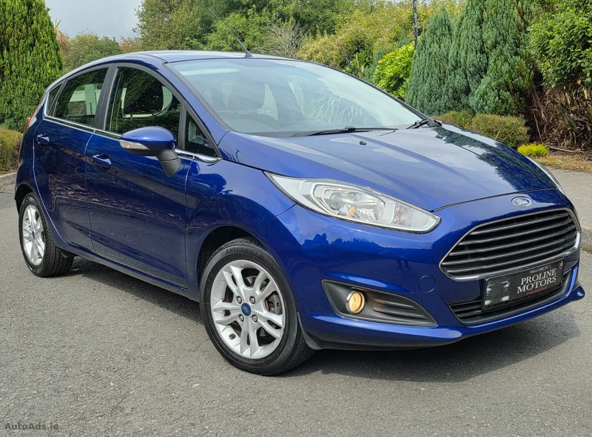 2015 Ford Fiesta – photo 2
