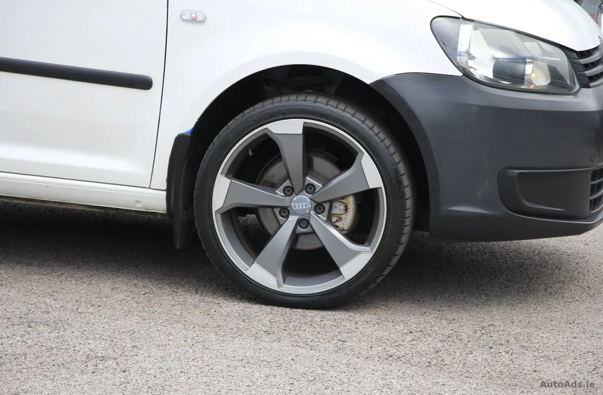2013 Volkswagen Caddy – photo 11