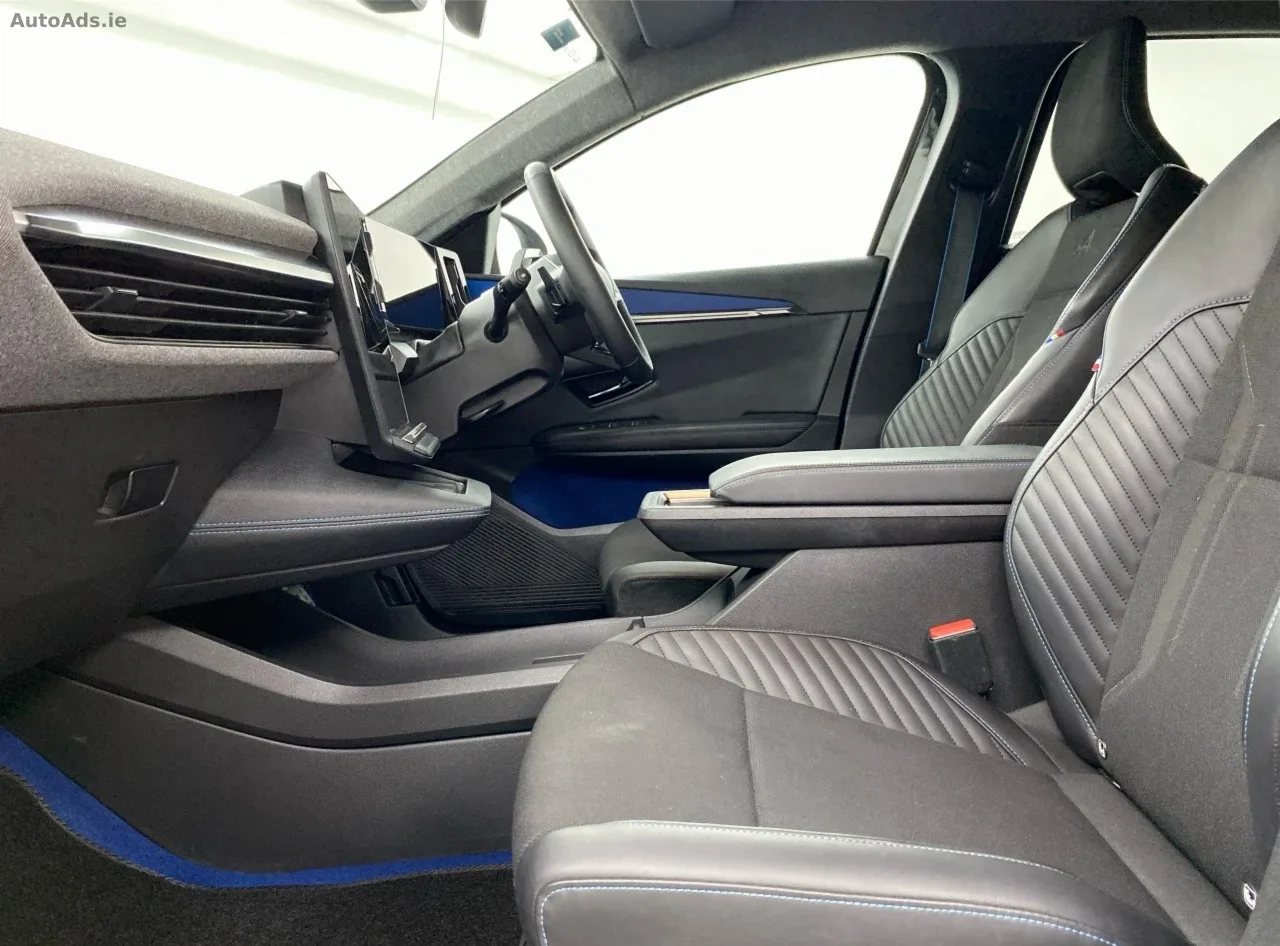 2025 Renault Scenic E-Tech – photo 4