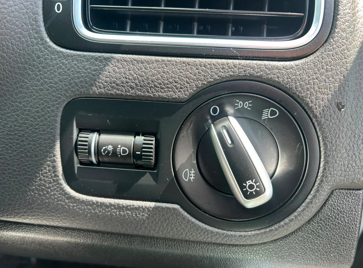 2012 Volkswagen Polo – photo 13