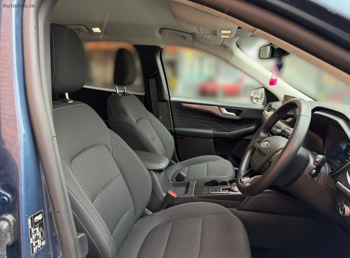 2022 Ford Kuga – photo 9