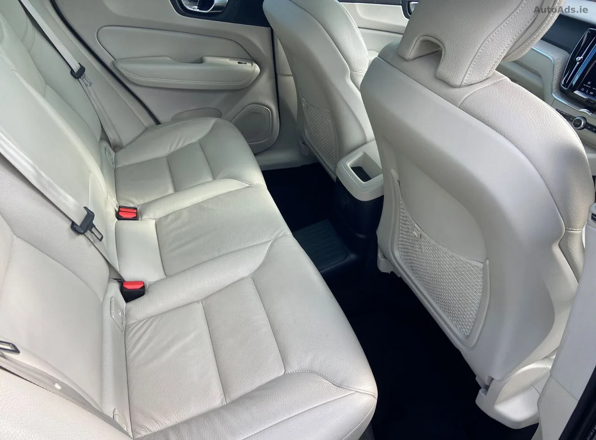 2023 Volvo XC60 – photo 11