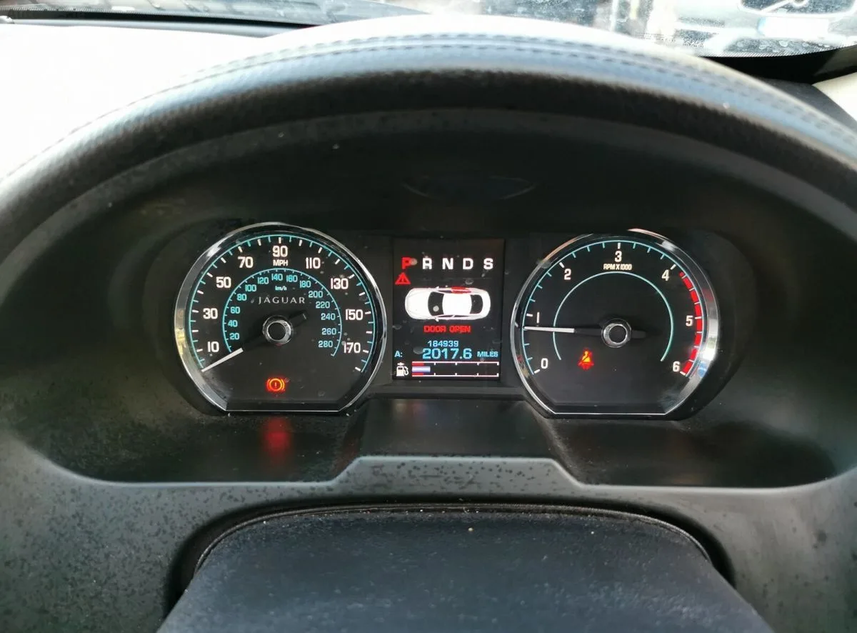 2011 Jaguar XF – photo 19