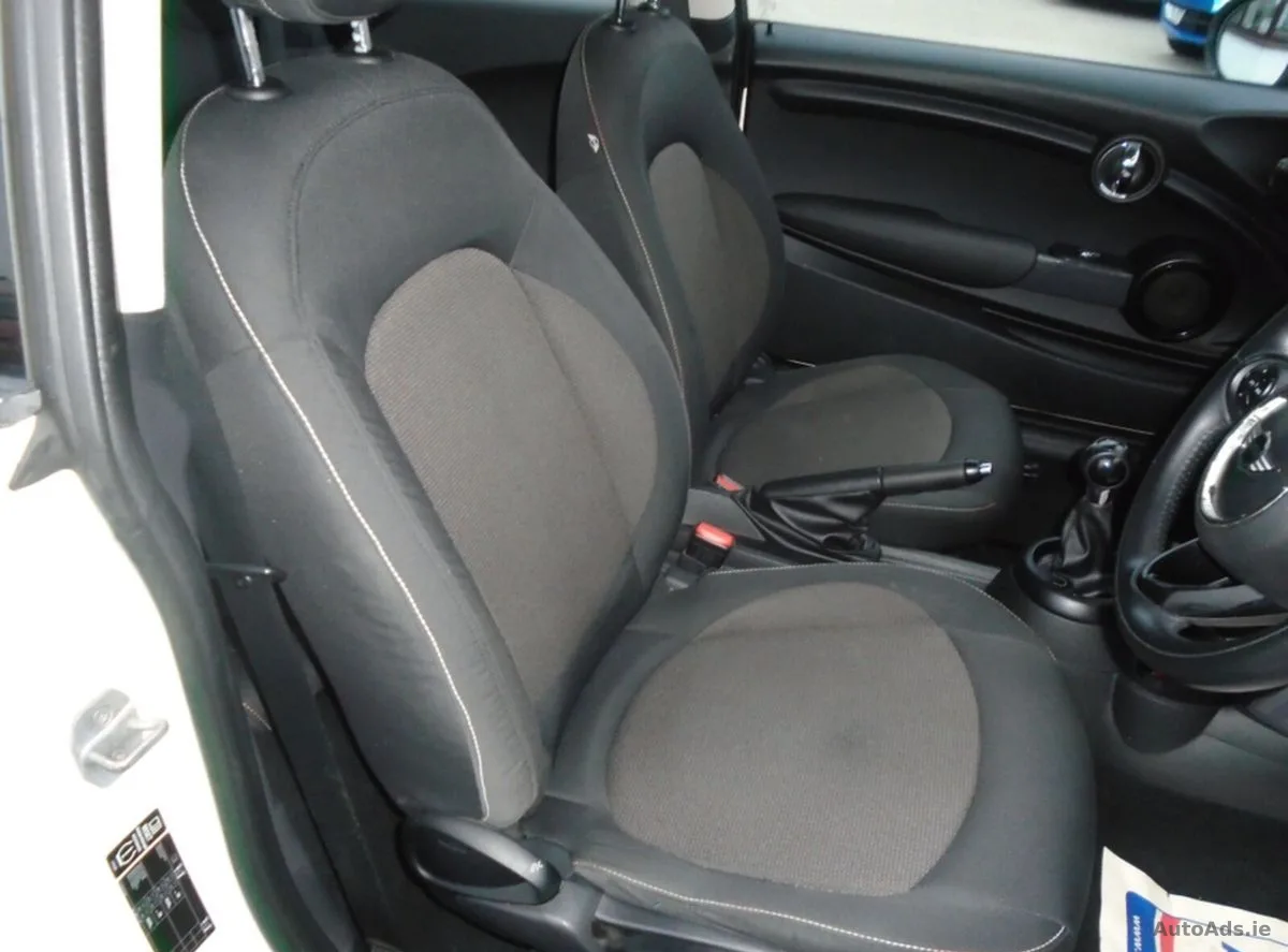 2014 Mini Cooper – photo 15