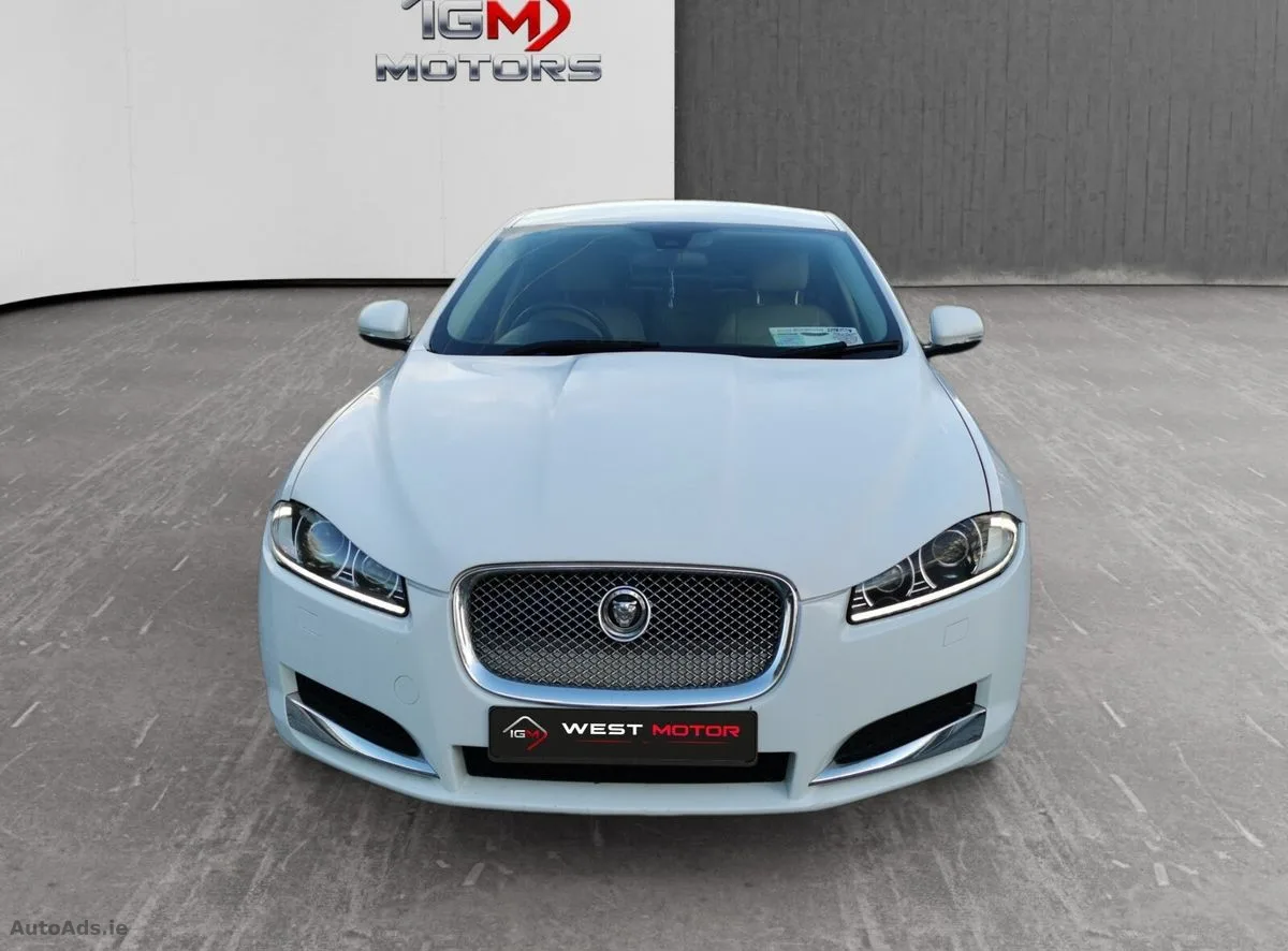 2011 Jaguar XF – photo 5