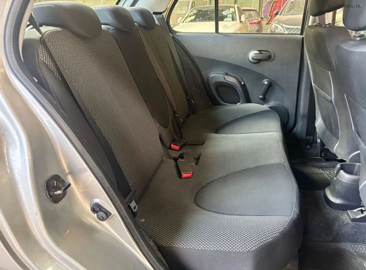 2009 Nissan Micra – photo 11