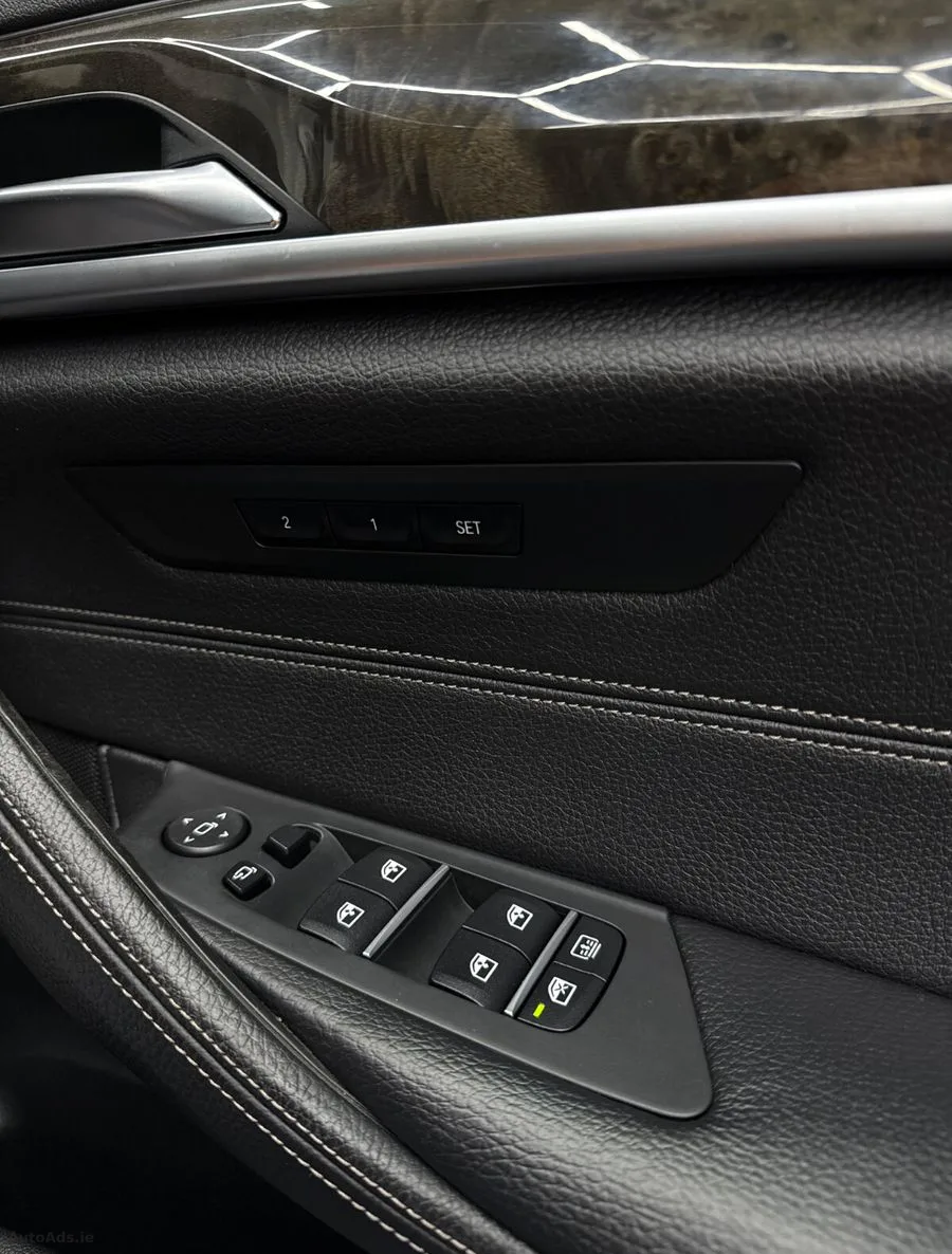 2018 BMW 5-Series – photo 13