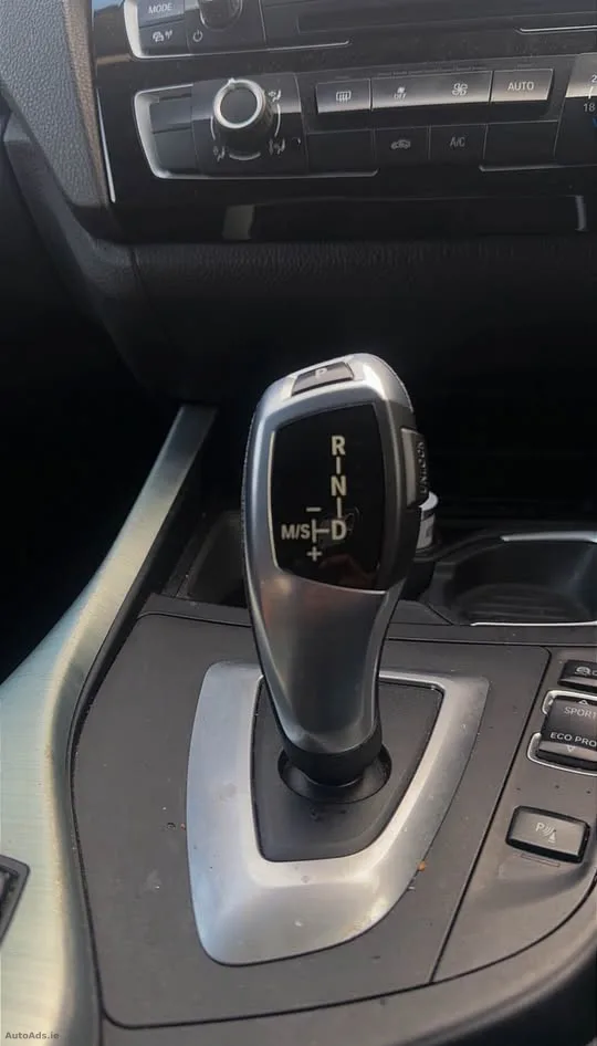 2016 BMW 1 Series – photo 9