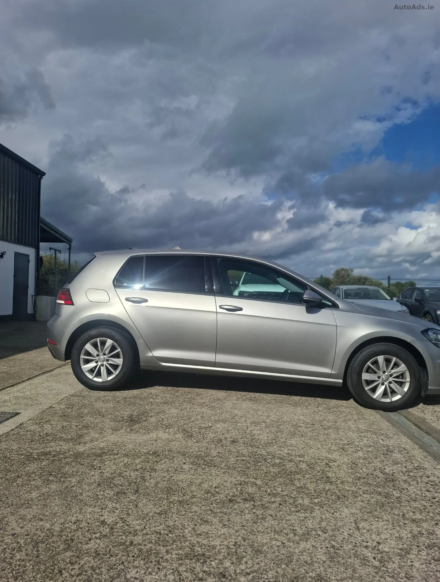 2021 Volkswagen Golf – photo 3