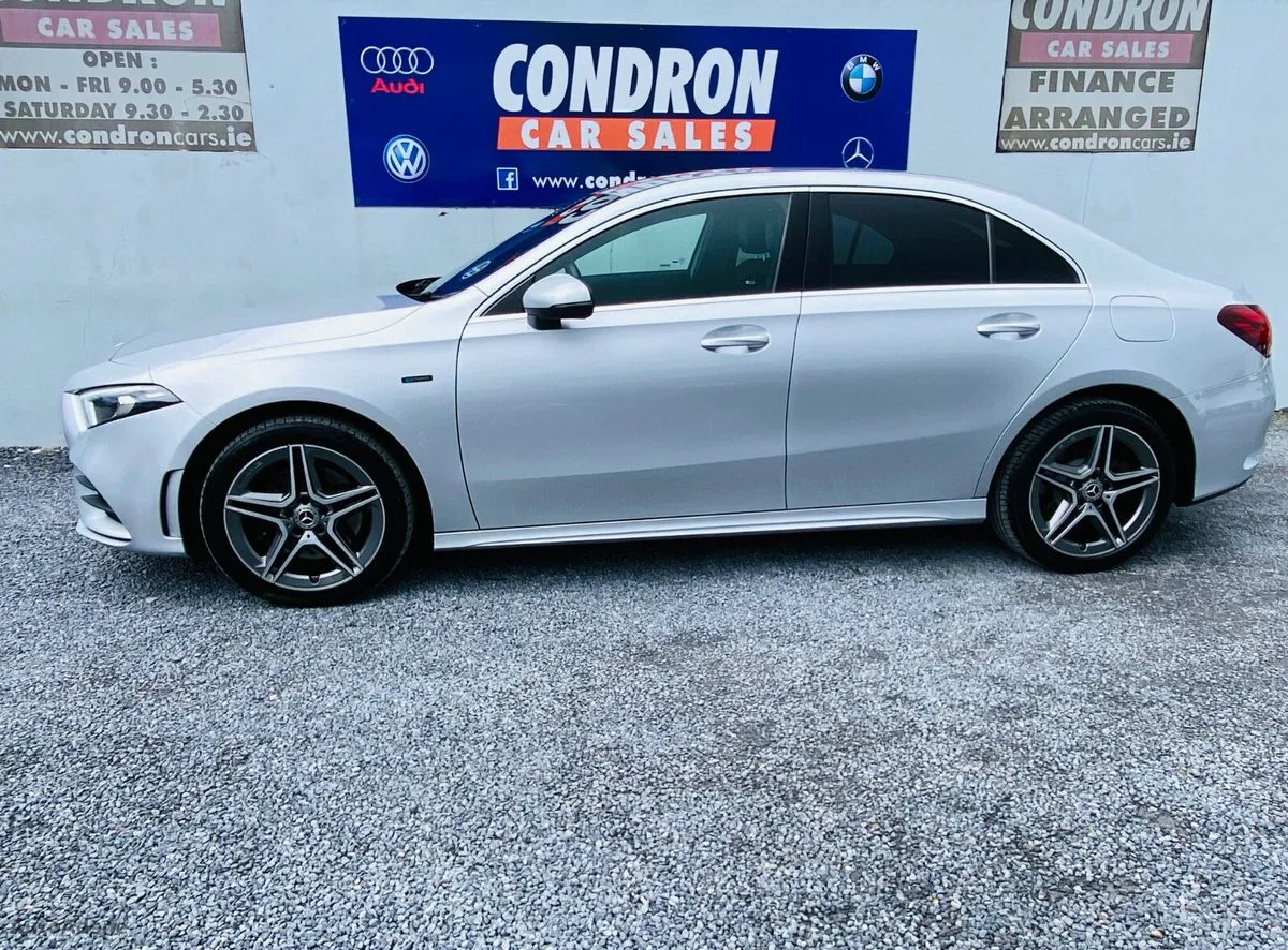 2021 Mercedes-Benz A-Class – photo 2